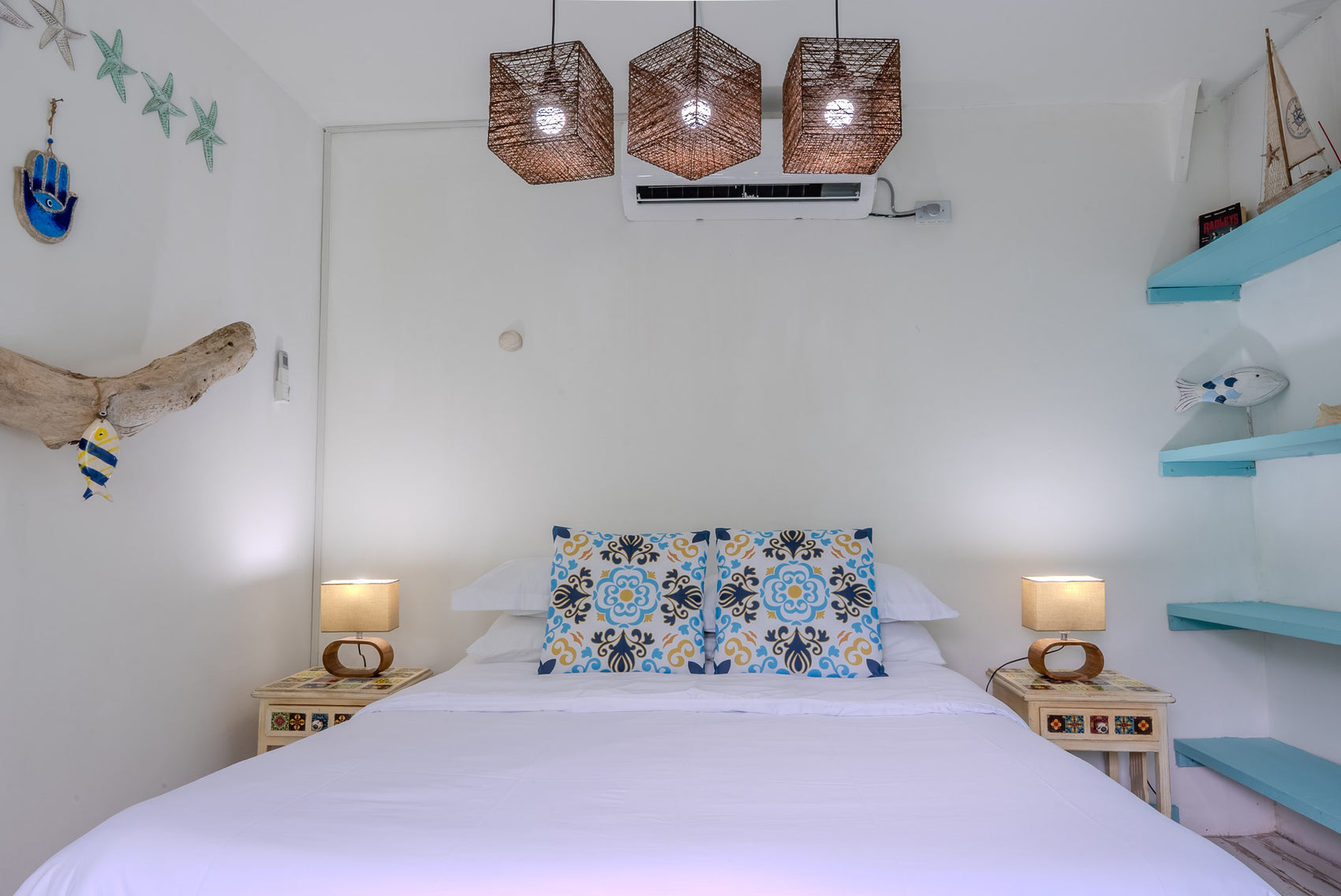 Golden Sea Room Villa 1
