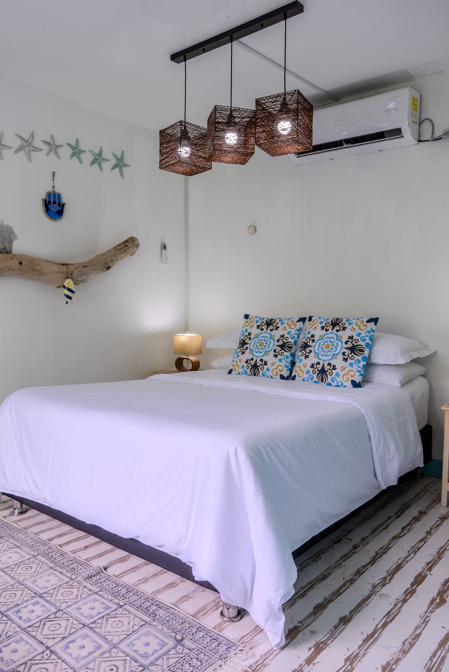 Golden Sea Room Villa 1