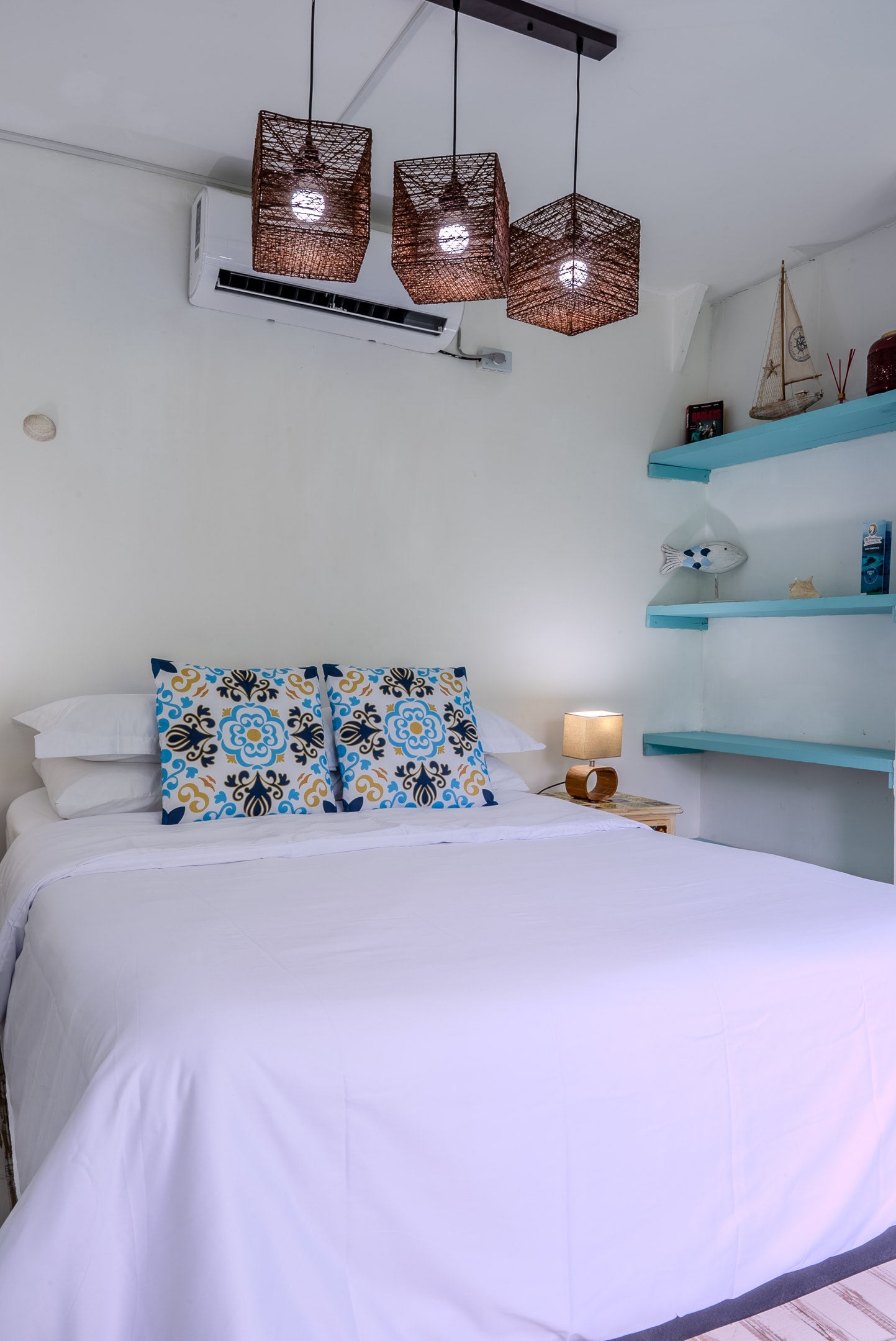 Golden Sea Room Villa 1