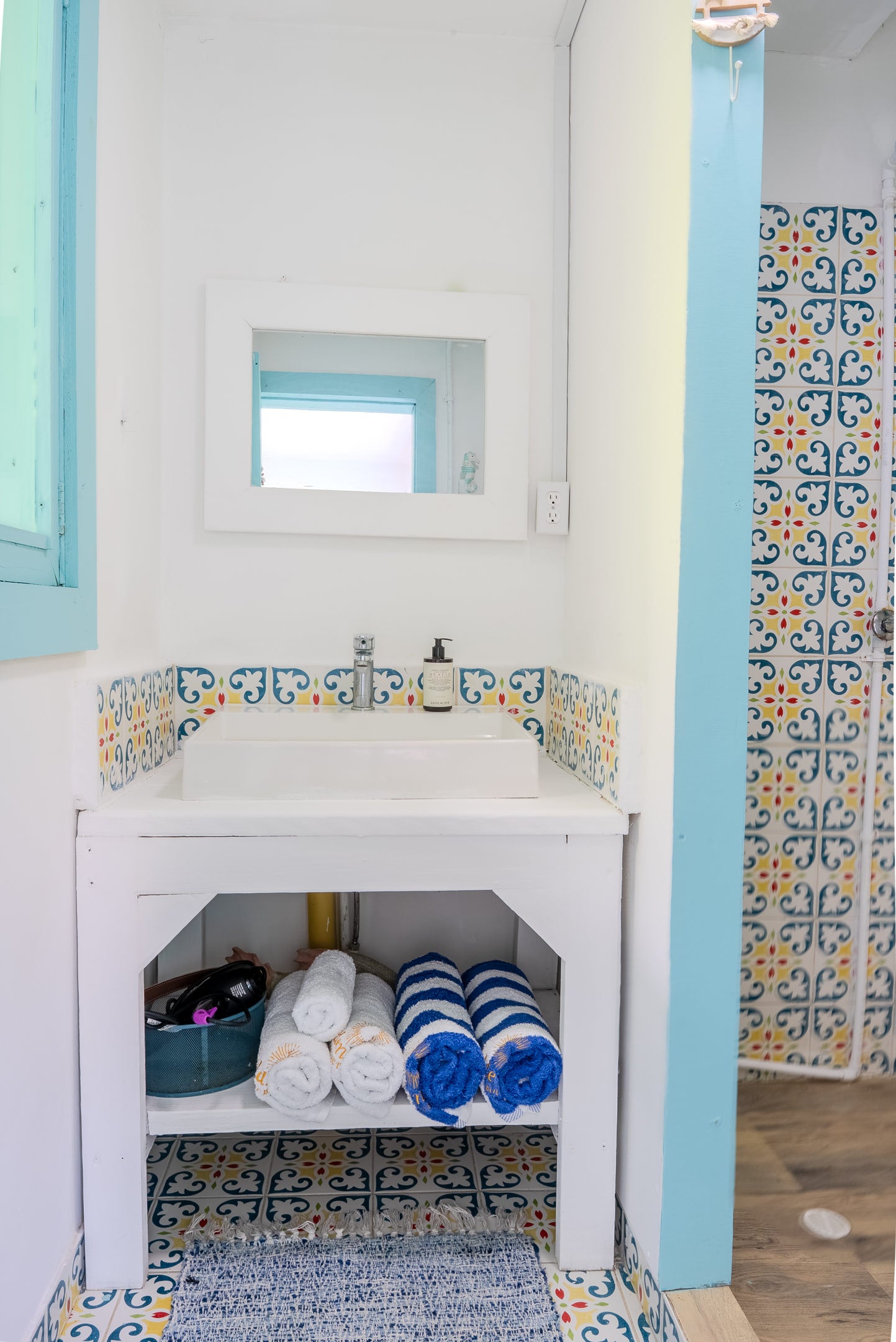 Golden Sea Room Villa 1